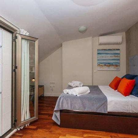 Precioso Atico Con Terraza Centro Historico Malaga Apartment Bagian luar foto